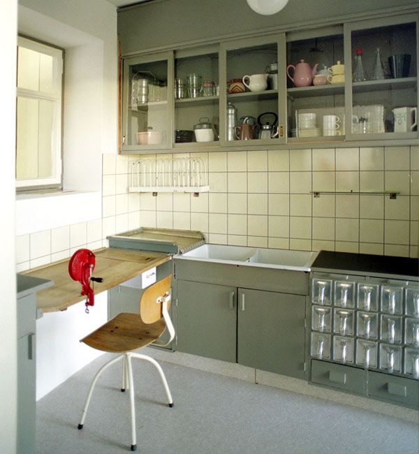 Hidden Architecture » Frankfurt Kitchen - Hidden Architecture