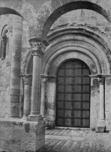 Hidden Architecture » Santa María de Eunate - Hidden Architecture